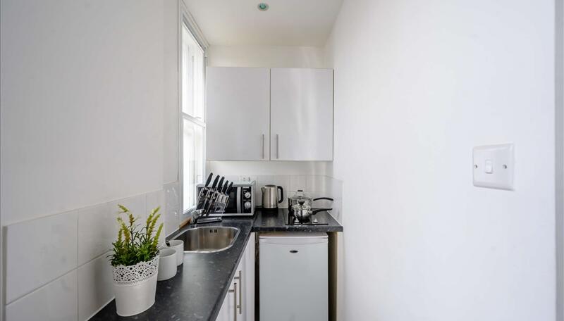 39 Hill Street, London, London